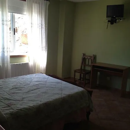 Pension Meson Paz-3