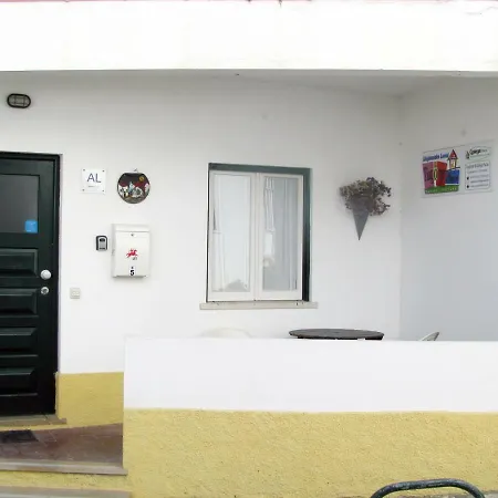 Alojamento Tiago & Jorge Guesthouse-3