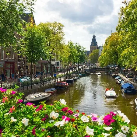 Vakantieverblijf Aan De Dijk-2