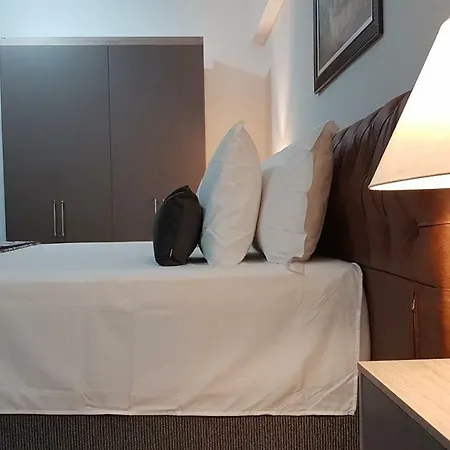 B & A Suites Inn Hotel - Quarto Luxo Gold-2