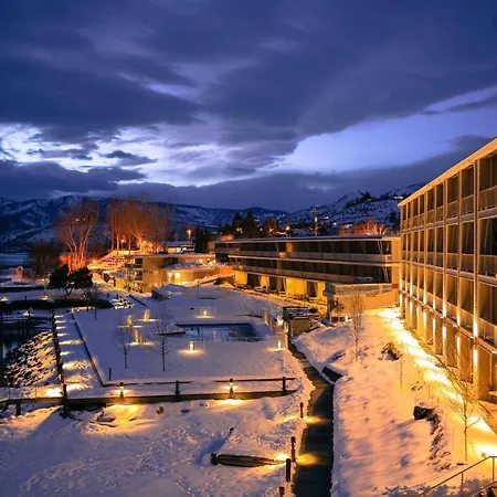 Campbell'S Resort On Lake Chelan-2