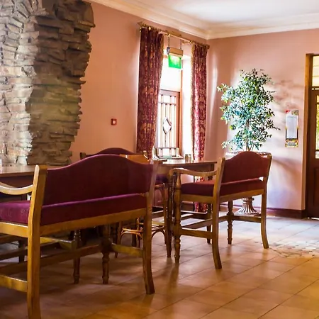 Sheldon Park Hotel And Leisure Club-3