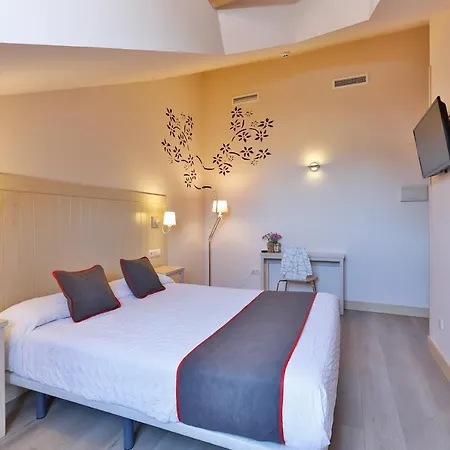 Hostal La Chata By Vivere Stays-2