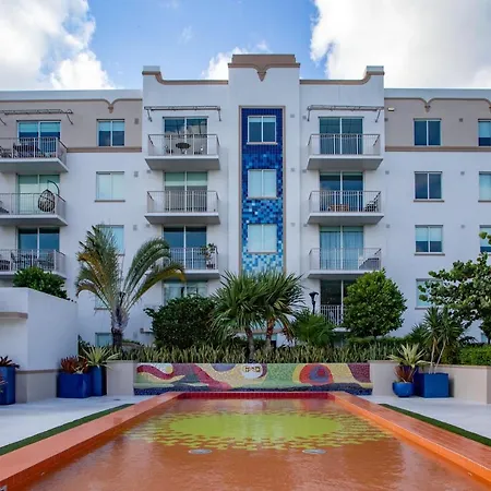 Mare Azur Design District Luxury Apartments-3
