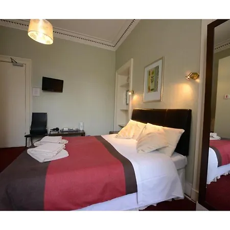 The Thistle House-3