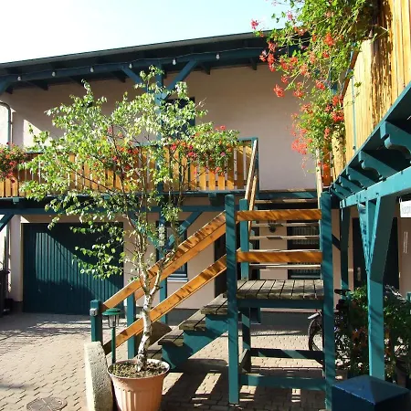 Pension zum Yachthafen-3