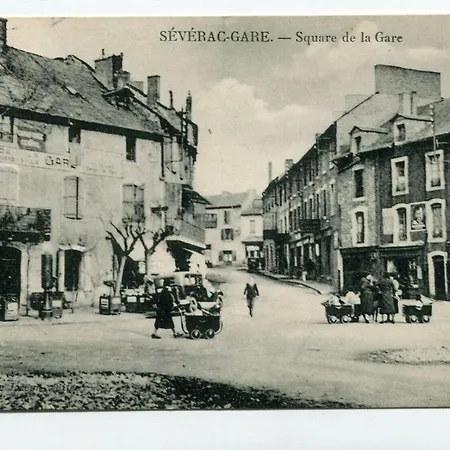 Hotel De La Gare-3
