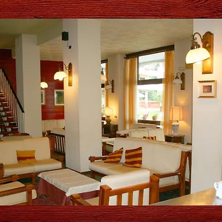 Hotel Urri-2
