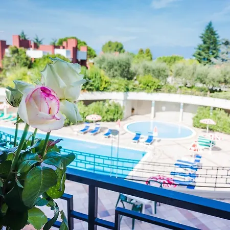 Hotel Residence Holiday-3