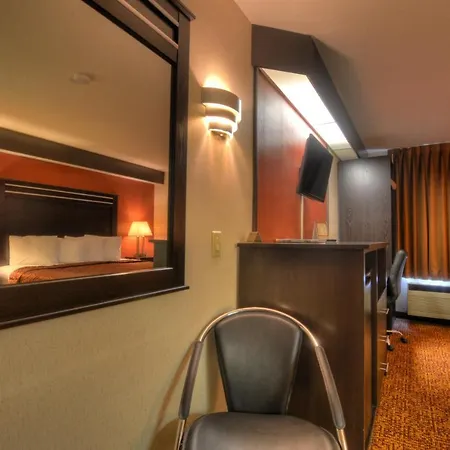 Smoky Mountain Inn & Suites-3