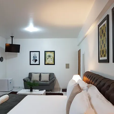 B&A Suites Inn Hotel - Quarto Luxo Âmbar-3