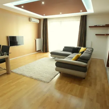 Madison Apartments-2