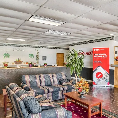Oyo Hotel Battleboro-2