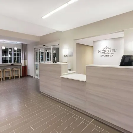 Microtel Inn & Suites By Wyndham Perry-3