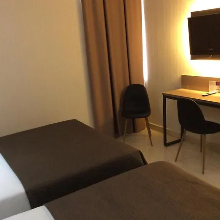 Hotel Ciudad de Fuenlabrada-3