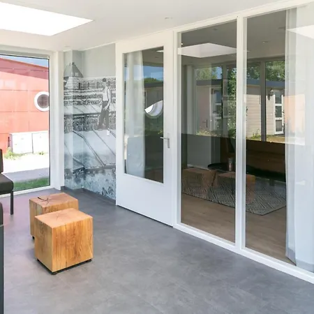 6p Luxe bungalow met serre-2