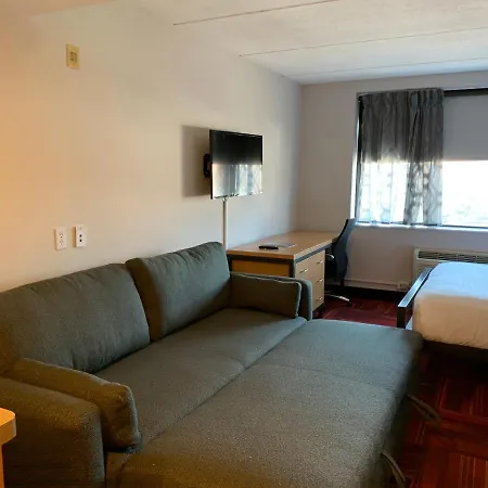 University Inn-2