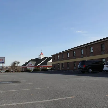 Budget Host Inn-3