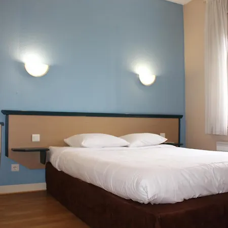 Le Voltaire-2