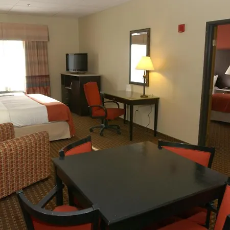 Holiday Inn Hotel & Suites Owatonna-2