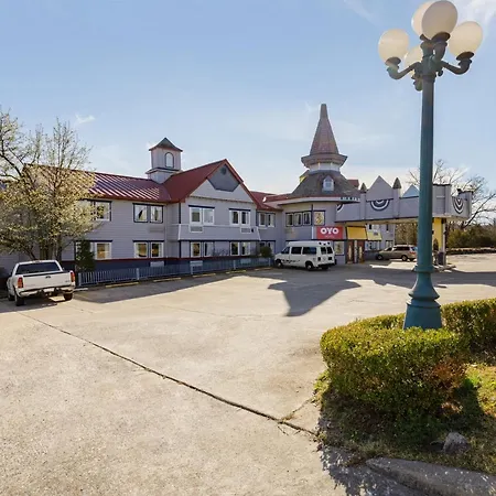 Oyo Hotel Branson Victorian Palace-2