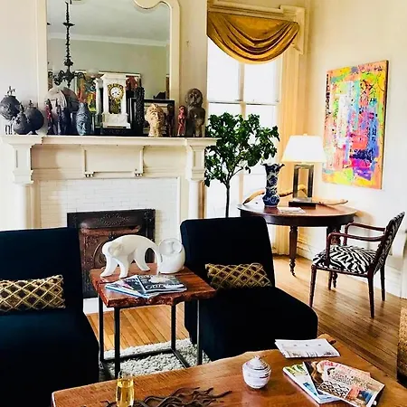 Elmwood 1820 Bed & Breakfast Inn-2