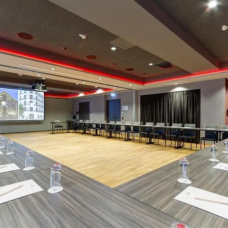 Qube Hotel Bahnstadt-3