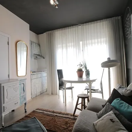 A Place Antwerp - Boutique Suites&Flats - Marnixplaats 15-2