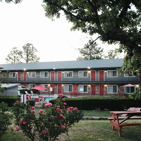 Days Inn By Wyndham Show Low-3