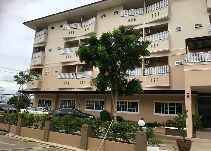 Boonbundal Hotel