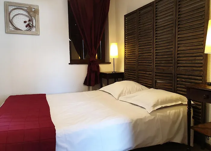 Logis Hotel Le Relais Des Dix Crus