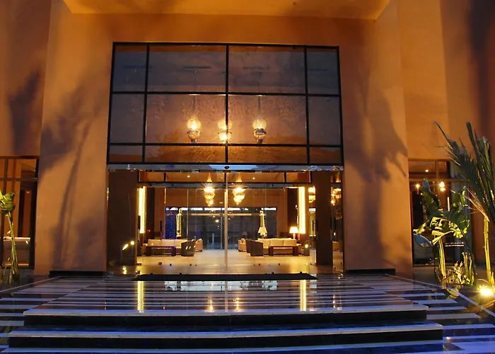 Oasis Palm Hotel