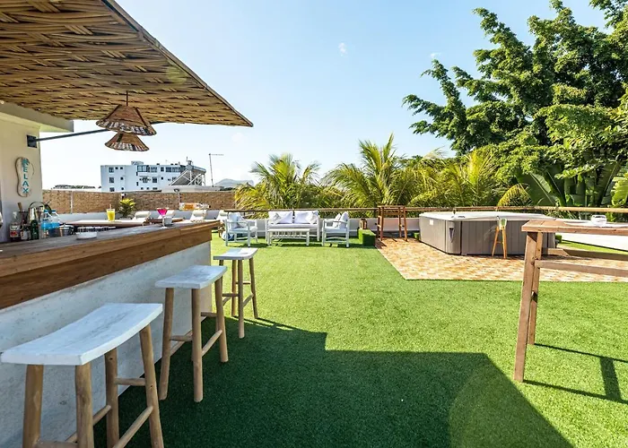 Seastar Hotel