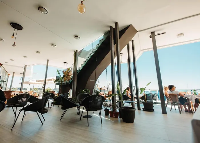The Loza - Seaside Festival Hotel