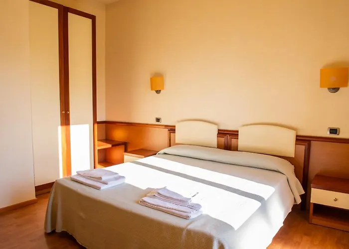 Hotel Ostello Settecolli Sport
