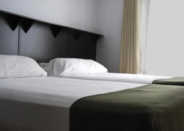 Hotel Arrasate By Gaiarooms