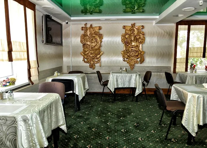 Green City Hotel