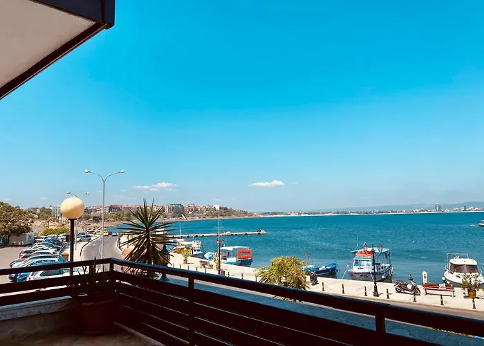 Family Hotel Saint Nikola Free Parking