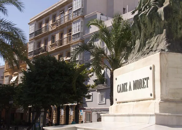 Pension Las Cuatro Naciones Cadice