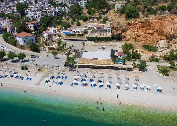 Pier House Hotel