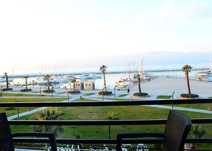 Burhaniye Marina Boutique Hotel