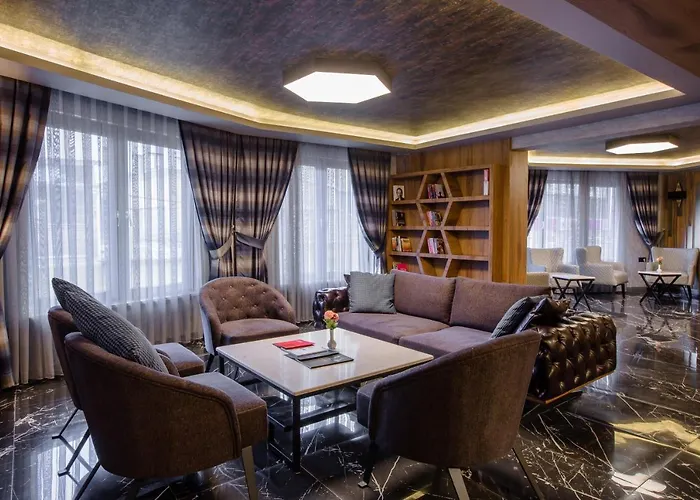Kayhan City Hotel