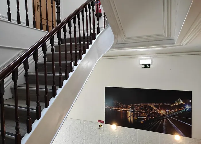 Lira Guest House B&B OOporto