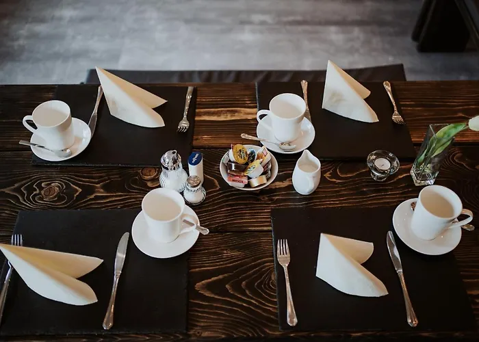 Robrooks Hotel Garni