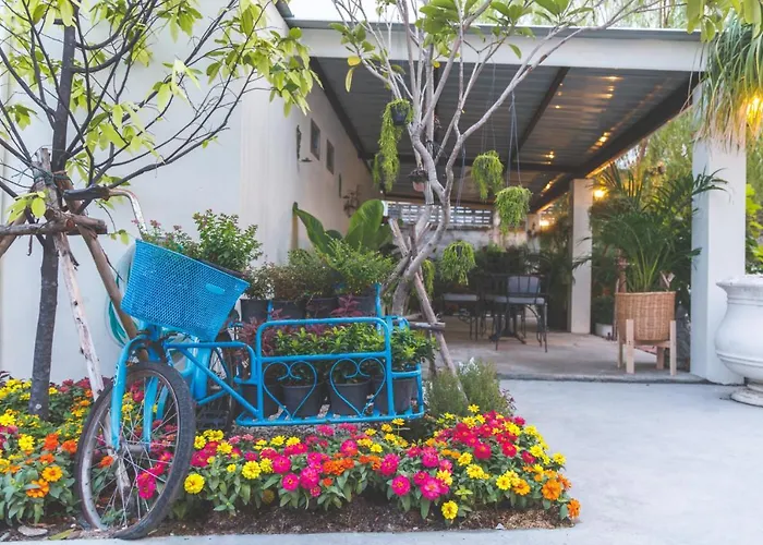 B.S Boutique Hotel