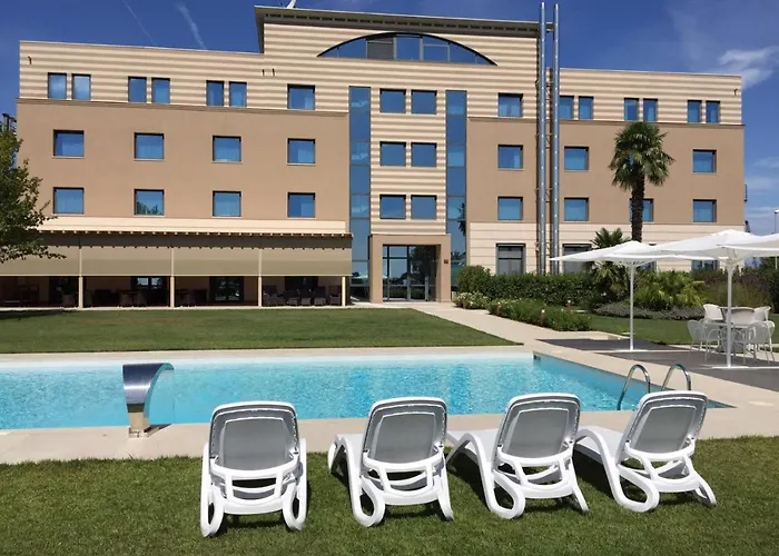 Hotel Omnia