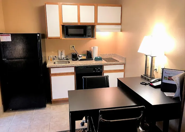 Hawthorn Extended Stay By Wyndham Milwaukee Airport