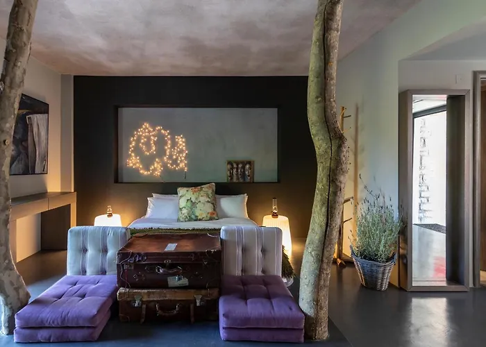 Oniropetra Boutique Hotel