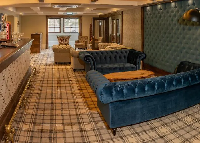Crowwood Hotel And Alba Restaurant