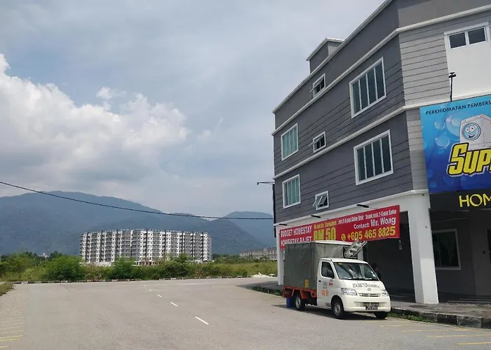 Oyo 90054 Summer Inn